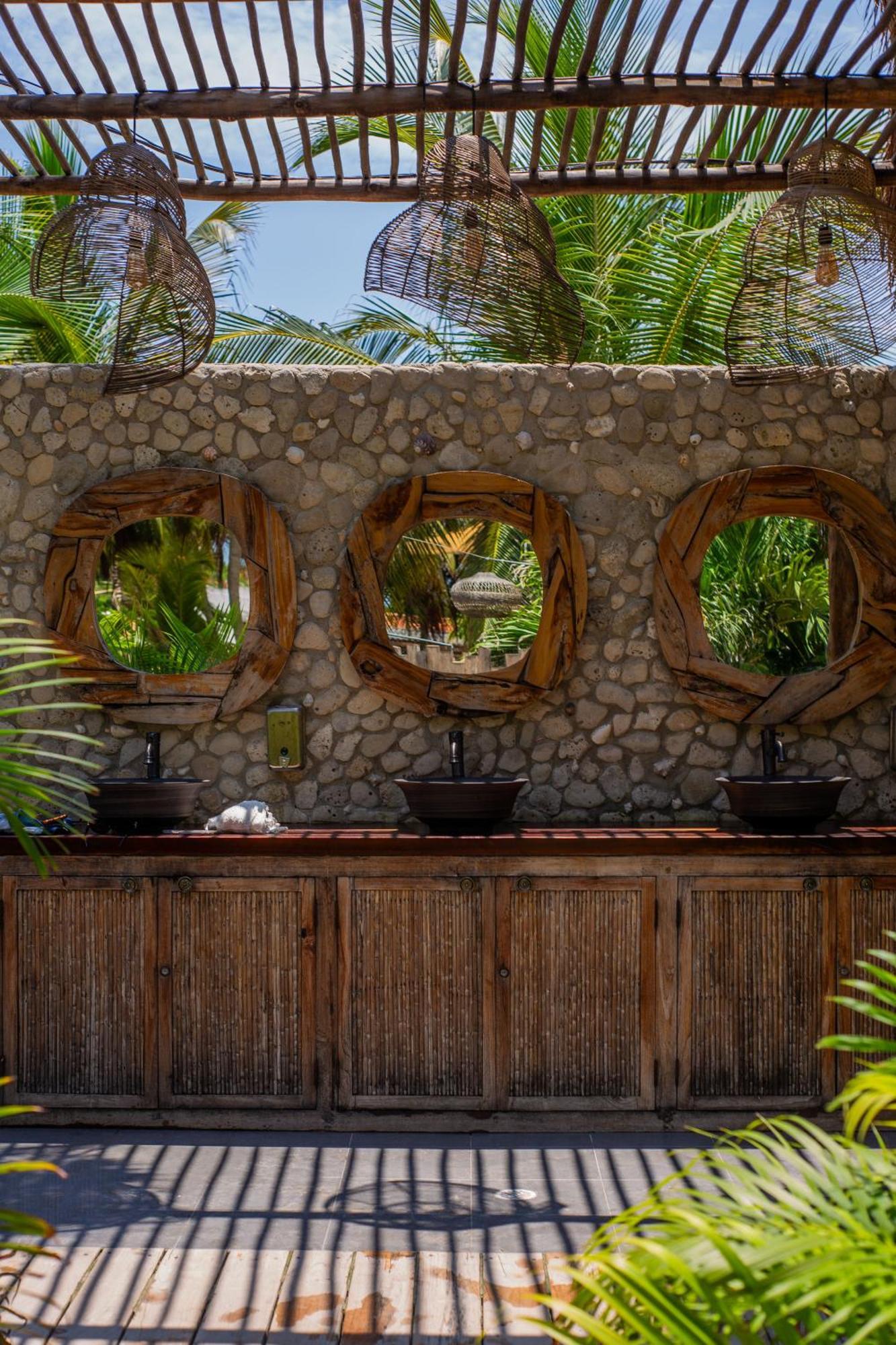 Palmarito Beach Hotel Tierra Bomba Eksteriør billede