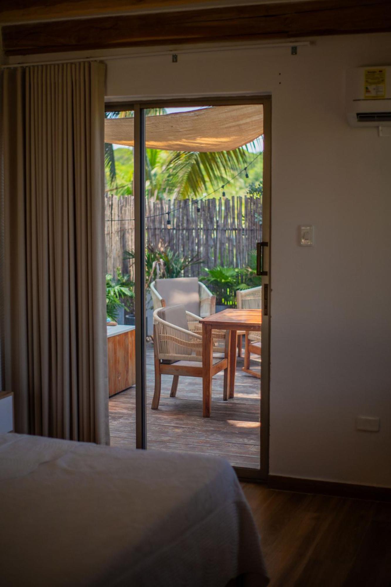 Palmarito Beach Hotel Tierra Bomba Eksteriør billede